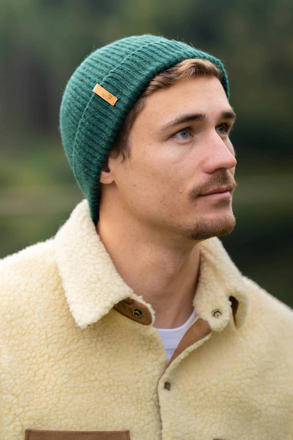 bonnet homme éthique et responsable, vert, en laine des Pyrénées et coton recyclé, made in France, maison izard