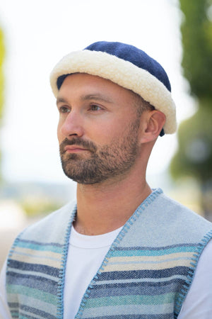 bonnet docker, homme, laine des Pyrénées, bleu marine, toison, made in France, maison Izard