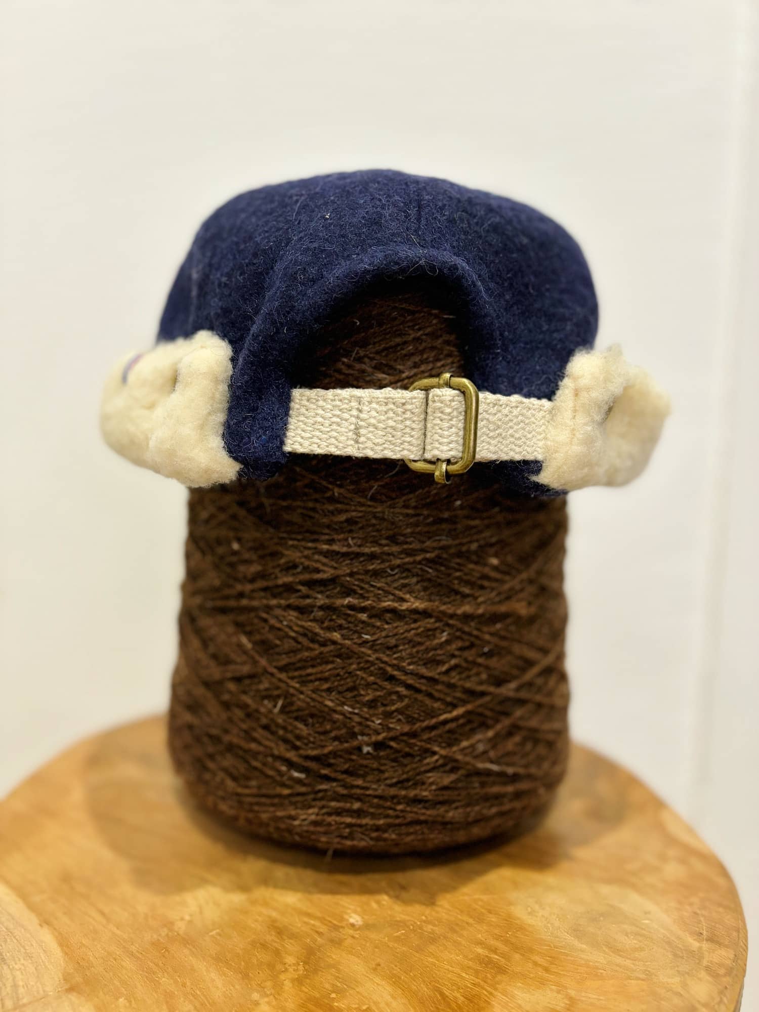 Bonnet docker, homme, laine des Pyrénées, bleu marine, toison, made in France, maison Izard