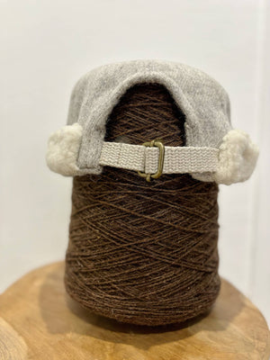 bonnet docker, gris clair, toison, laine des Pyrénées, made in France, maison izard