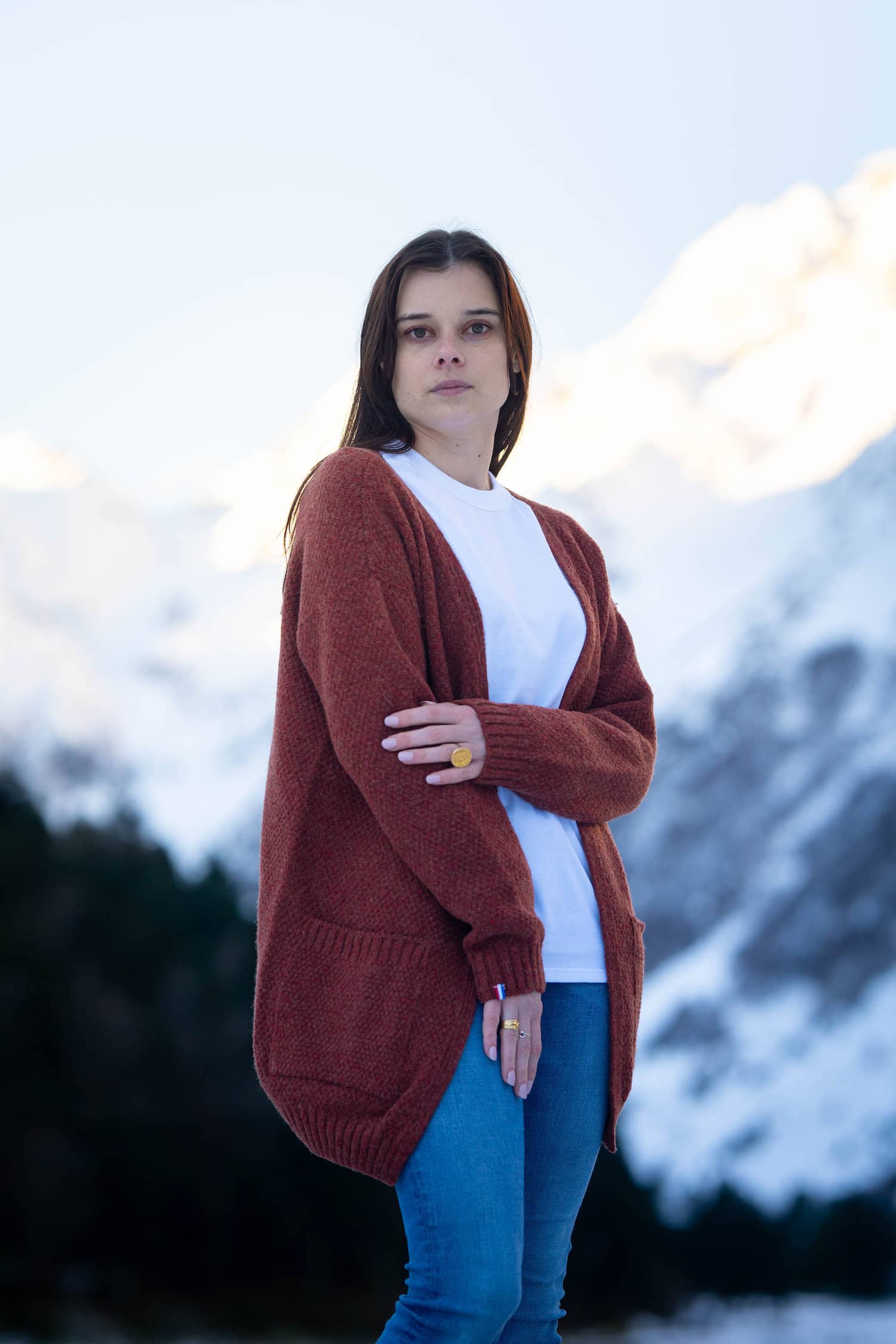 women cardigan sustainable and responsible, red, pyrenean wool and recycled cotton, made in france, pyrénées, maison izard