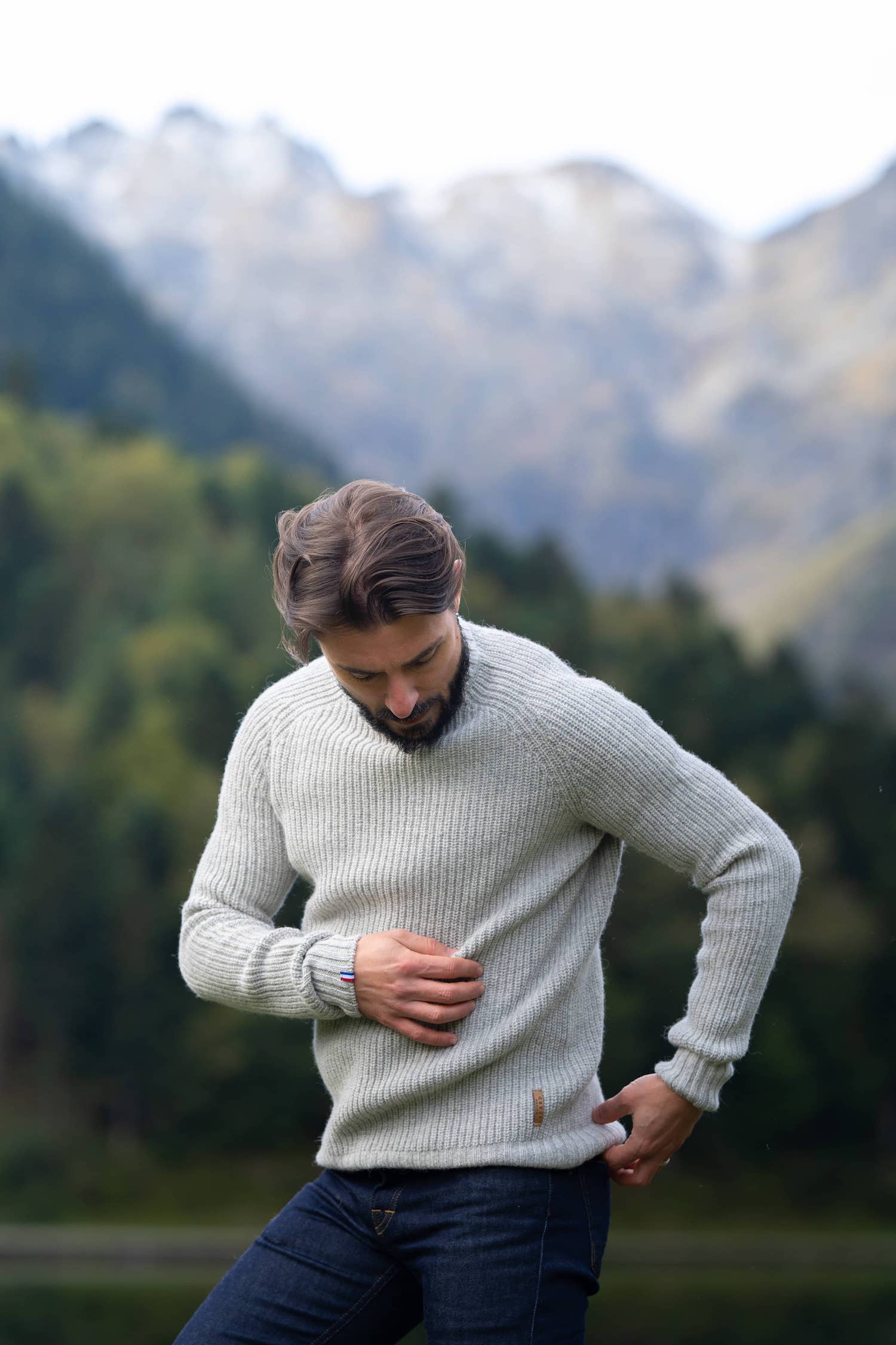 pull homme raglan éthique et responsable, gris, en laine des Pyrénées et coton recyclé, made in France, maison izard